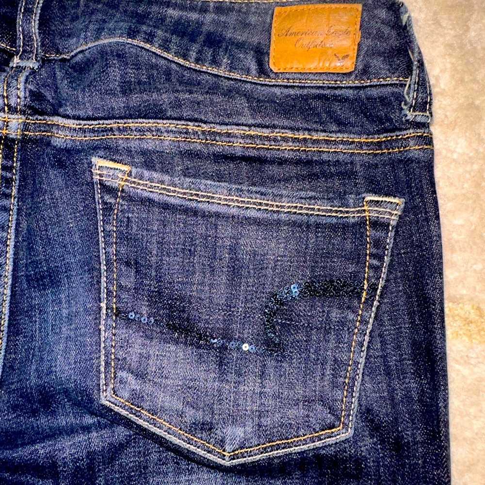 American Eagle skinny kick stretch jeans - size 8 - almost new!